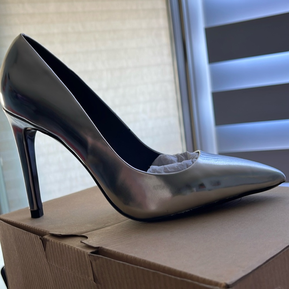 Ladies heels